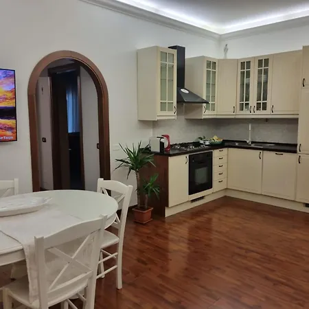 Alakara אפריליה